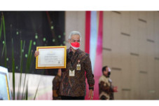 Jateng Terima Anugerah...