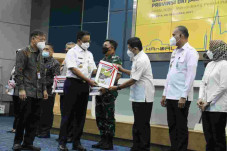 Serahkan DIPA dan TKDD...