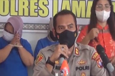 Ibu Cantik Bawa 2 Kg...