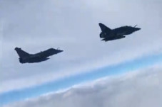 Jet Tempur Rusia Kuntit...