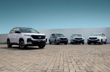 Wuling Gelar Promo Year...