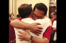 Kisah Mengharukan saat...