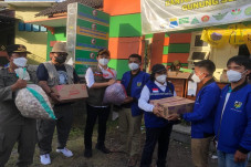Tinjau Masyarakat Terdampak...
