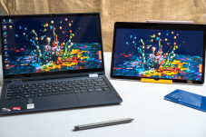 Layar Galaxy Tab S7...