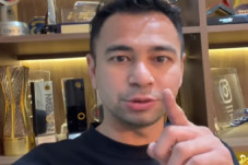 Hanya Sampai Besok,...