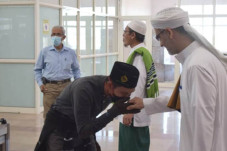 Hukum Bersalaman dan...