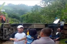 Detik-detik Usai Bus...
