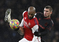 Hasil Arsenal vs Southampton:...
