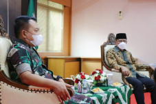 Bertemu di Jogja, Jenderal...