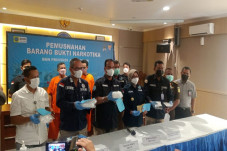 BNNP Jatim Musnahkan...