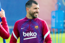 Mancini Prihatin Aguero...