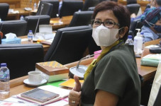 Golkar Tetap Tolak Presidential...