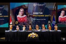 Wisuda Ke-36, 4 Mahasiswa...