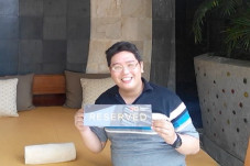 Ponsel Joseph Suryadi...