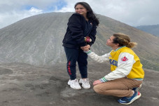 Dul Jaelani Unggah Cincin...