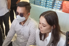 Penuh Haru, Greta Irene...