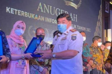 Kota Palopo Raih Penghargaan...