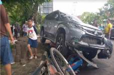 Kiwil, Satu dari Empat...