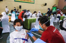 Laskar Pelangi Diwajibkan...