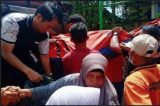 Datangkan Pawang Buaya,...