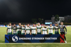 Timnas Indonesia vs...