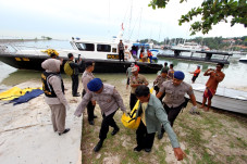 1 TKI Tenggelam di Tanjung...