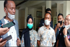 Anak Gugat Ayah Kandung...