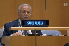 Melawan Kodrat, Arab...