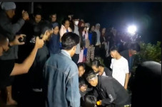 Tangis Keluarga Pecah...
