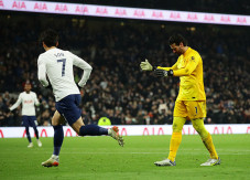 Hasil Tottenham vs Liverpool:...
