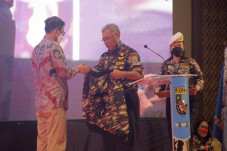 Buka Munas ke-10, Mahfud...