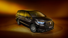 Honda Elysion Baru Debut...