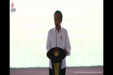 Titah Jokowi: Perizinan...