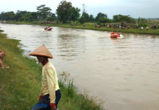 Warga Subang Terbawa...