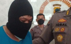 Mucikari Selebgram TE...