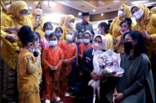 Penuh Tangis Haru, Bupati...