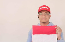 PCINU Inggris: Masjid...