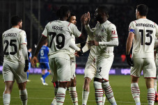 AC Milan Terapkan Metode...