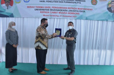 Ubhara Jaya Serahkan...