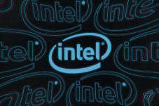 Intel Minta Maaf ke...