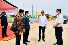 Proyek Kawasan Industri...