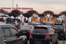 Sehari Jelang Natal,...