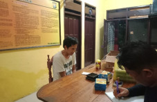 Hitungan Jam, Polisi...