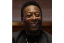 Pele Rayakan Natal Bersama...