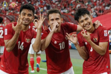 3 Kartu Merah dan 6...