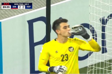 Nadeo Argawinata, Kiper...