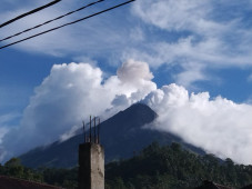Kawah Gunung Karangetang...