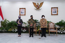 Implementasi ESG Terintegrasi,...