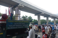 Desak Penggunaan Vaksin...
