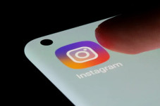 Sambut 2022, Instagram...